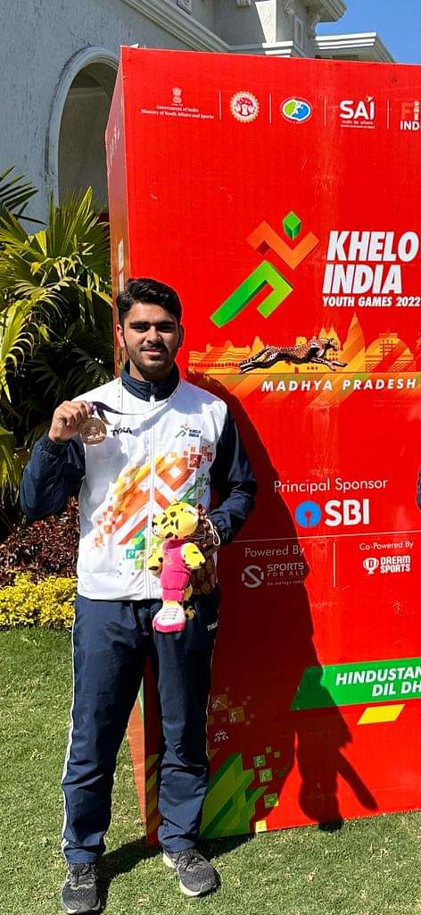 A VGU student won a bronze medal in Khelo India.